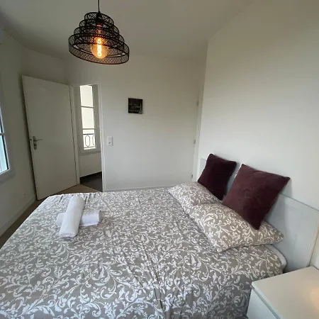 Apartment T4 Paris/val D'europe